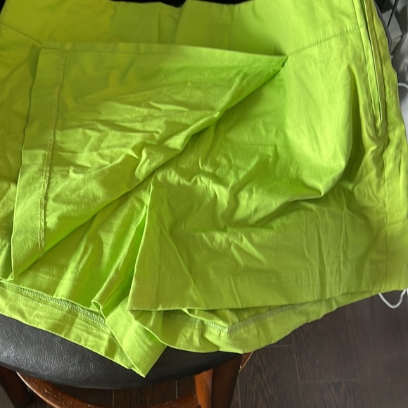 New David Paul kelly green crossover skort - Picture 2 of 3